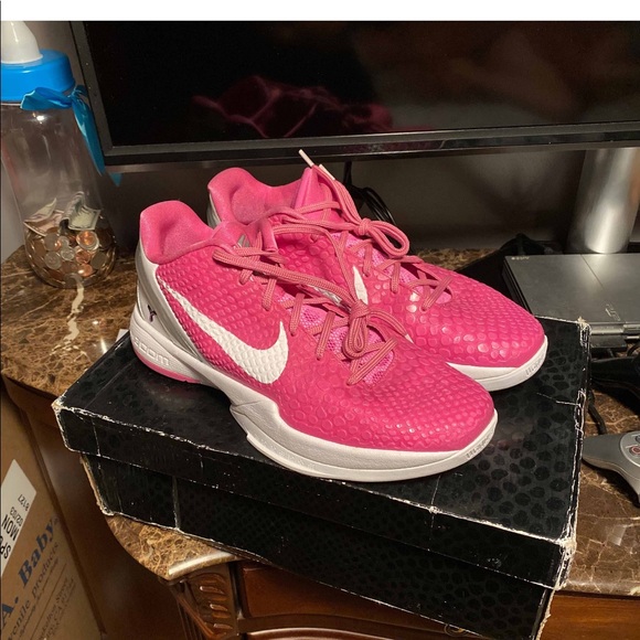 Kobe 6 “Kay Yow” - Picture 2 of 6